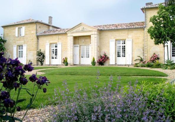 לינה וארוחת בוקר Pomérols Chateau Belles Graves מראה חיצוני תמונה